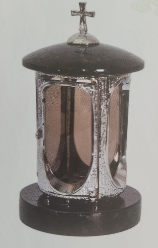 Granitowy element ogrodowy